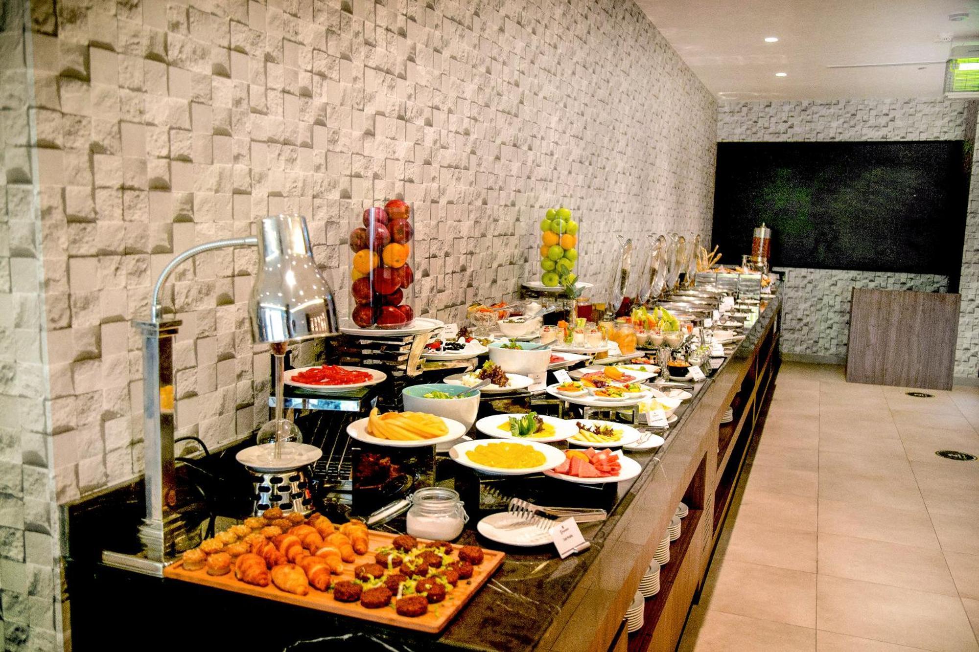 Grand Kingsgate Jaddaf Waterfront Hotel By Millennium Дубай Екстериор снимка